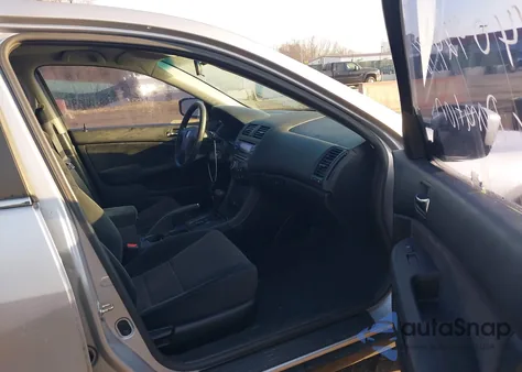 2003 Honda Accord 2.4 Lx из США, поврежденный, VIN 1HGCM563X3A064210